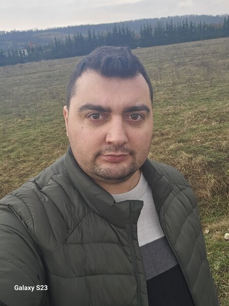 Buna, singur vreau relatie deschisa cu o femeie de lunga sau scurta durata